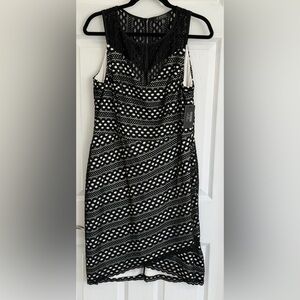 Guess Monochrome Geometric Dress new with tags
